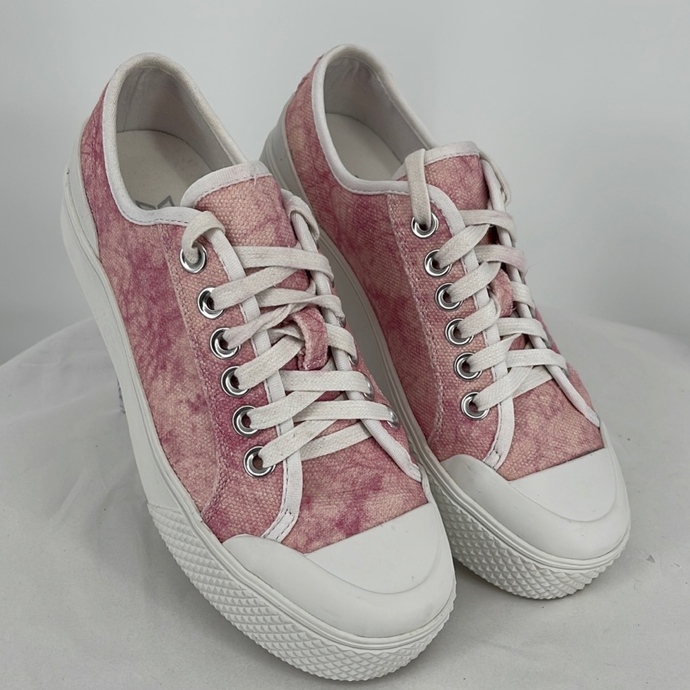 Marc Fisher LTD, Rammy Sneaker Pink size 7M‎